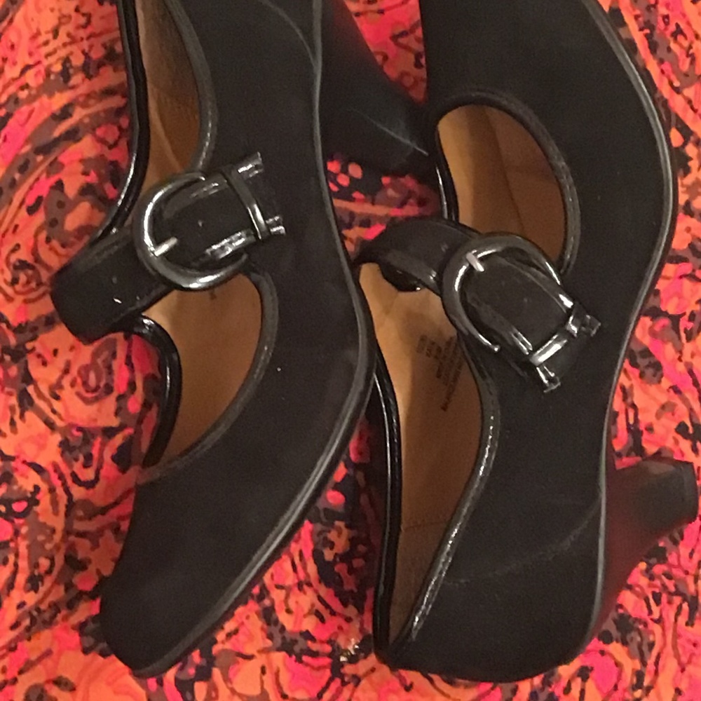SoftShoe by Medicus, Black, Size 9.5 M.